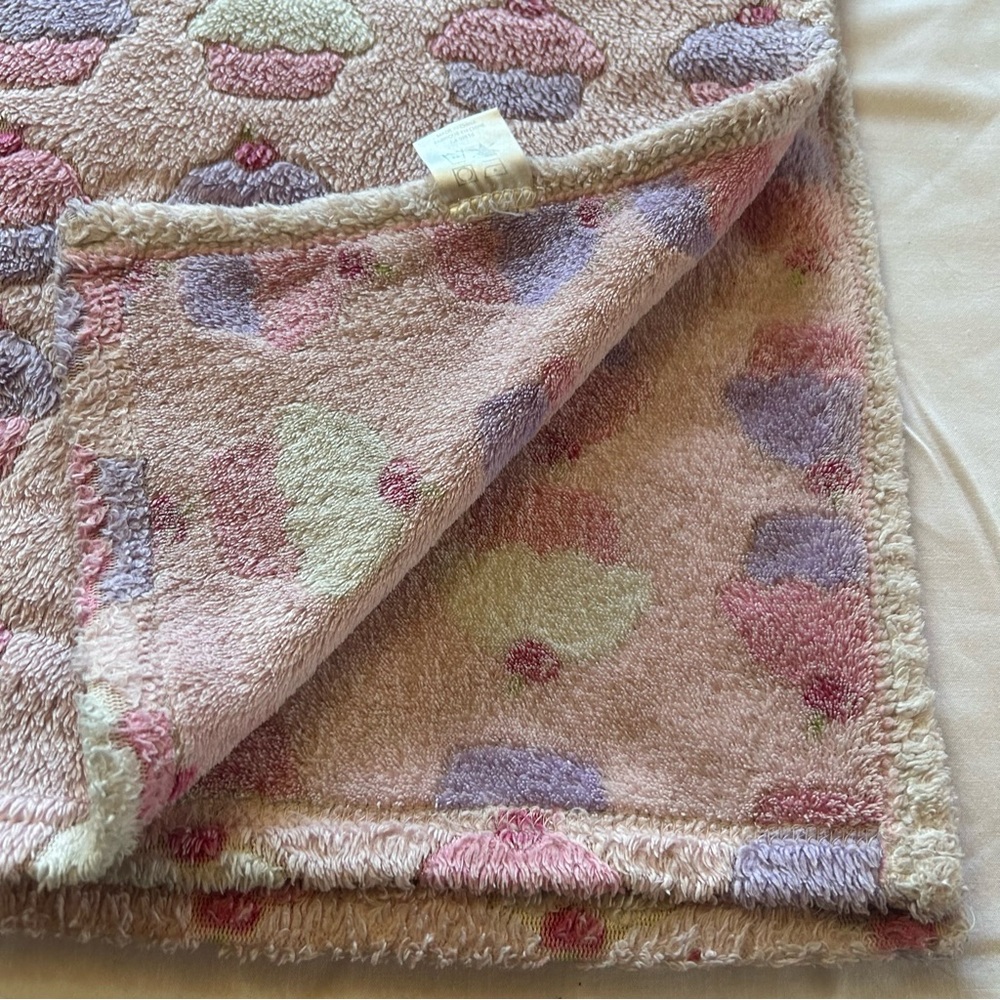 🐕‍🦺3 for $20 - Small Wonders Pastel Cupcake Blanket
